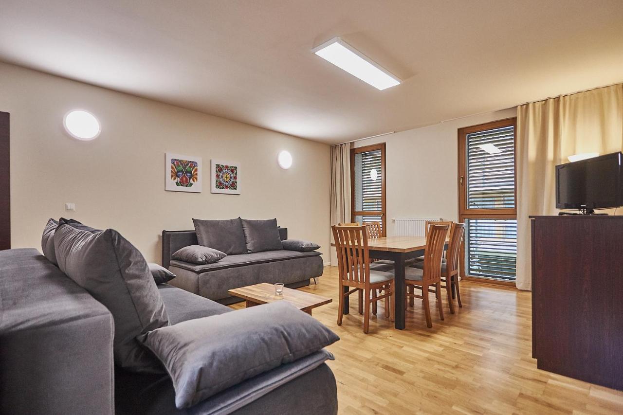 - Stil 2 Apartament
