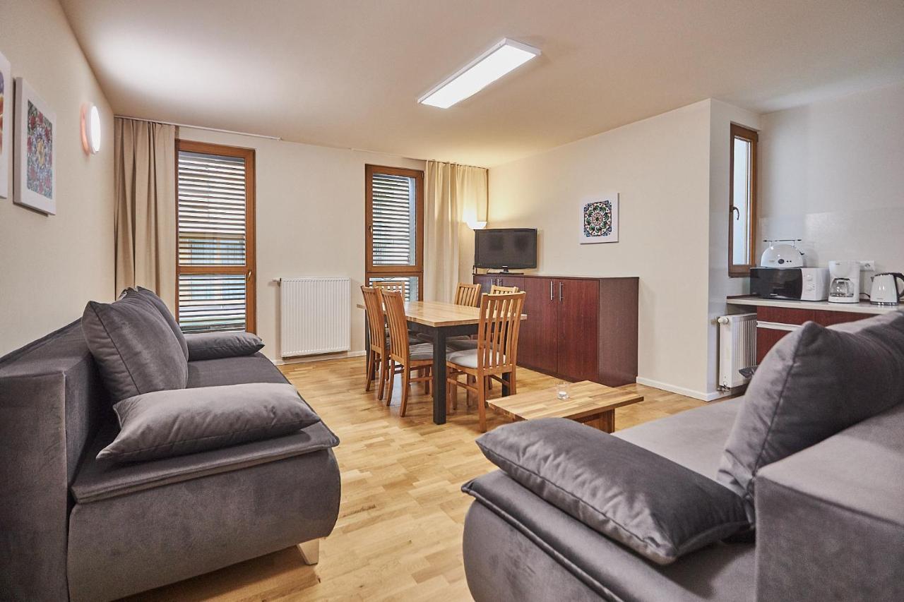 - Stil 2 Apartament